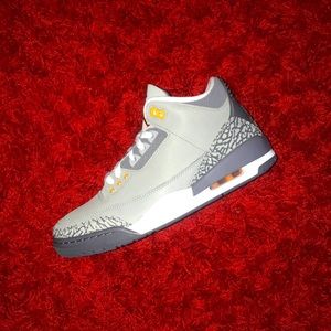2021 retro Jordan 3 “Cool Grey”